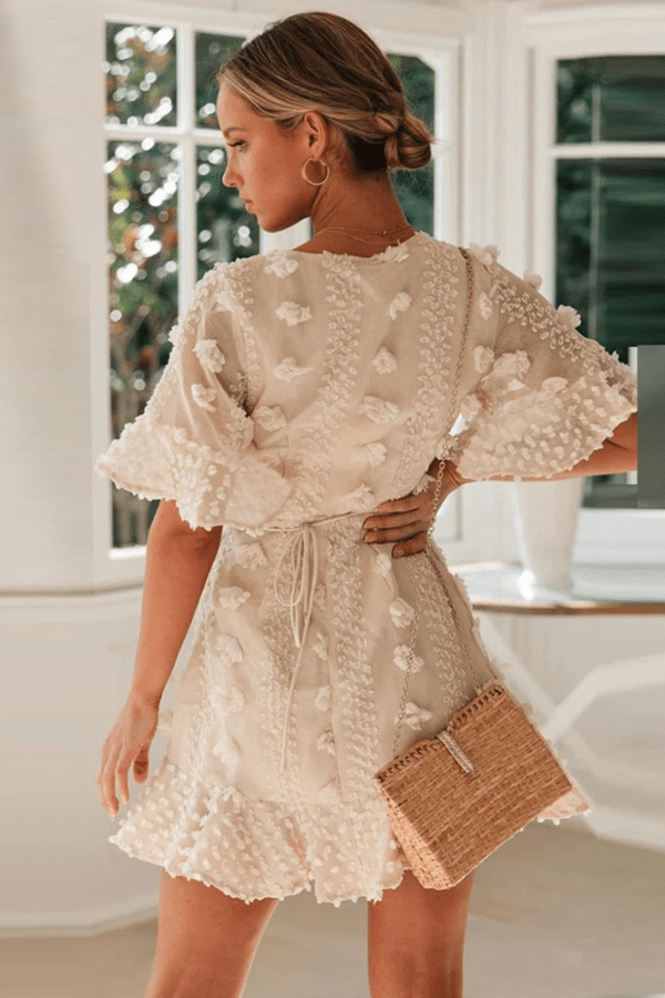 Robe Beige Courte