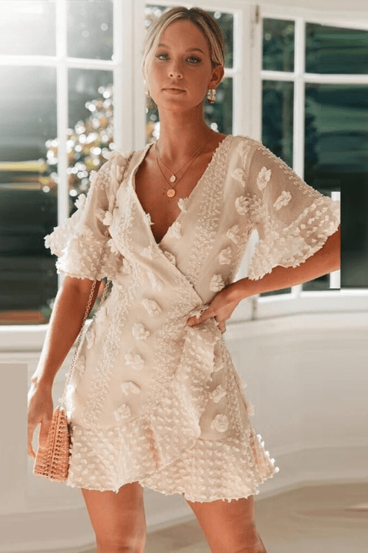 Robe Beige Courte