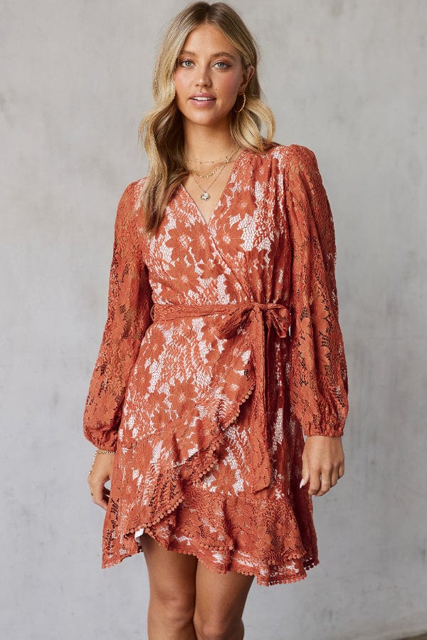 Robe Blanche Et Terracotta
