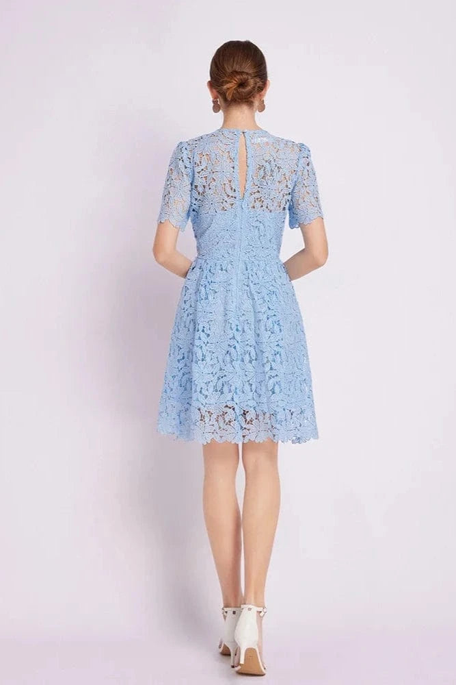 Robe Bleu Ciel Dentelle