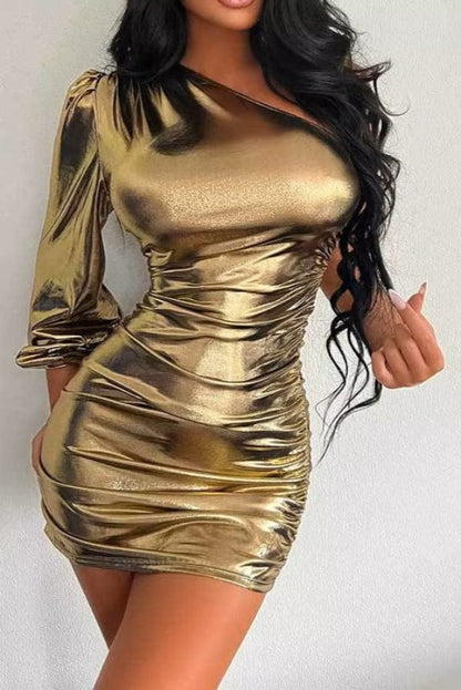 Robe Dorée à Manche Longue
