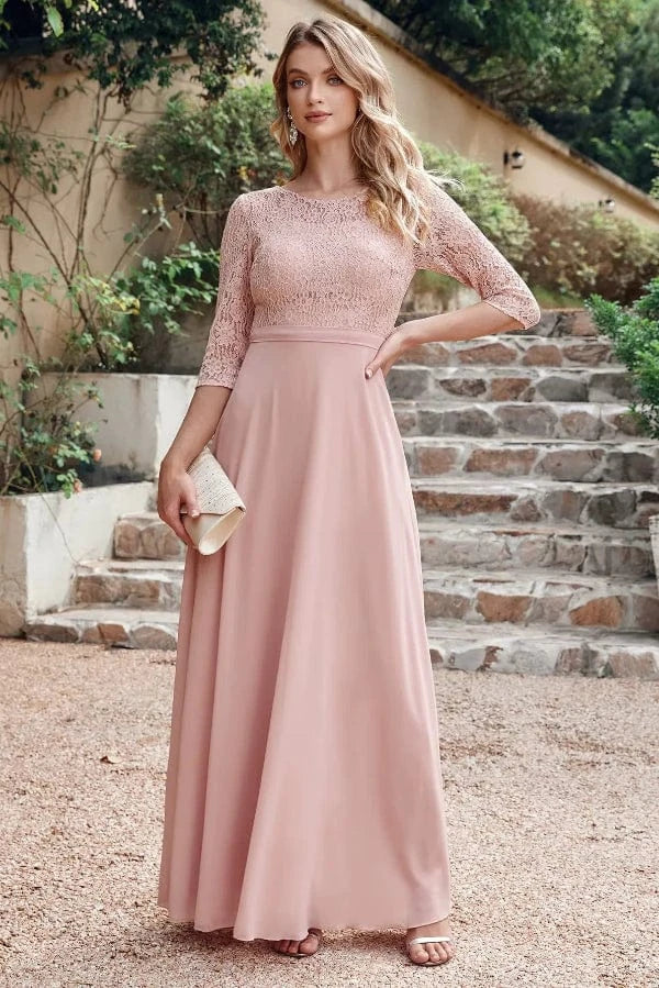 Robe En Dentelle Rose Poudrée