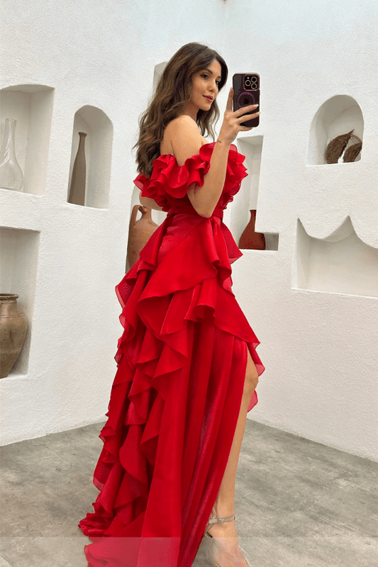 Robe Rouge A Volant
